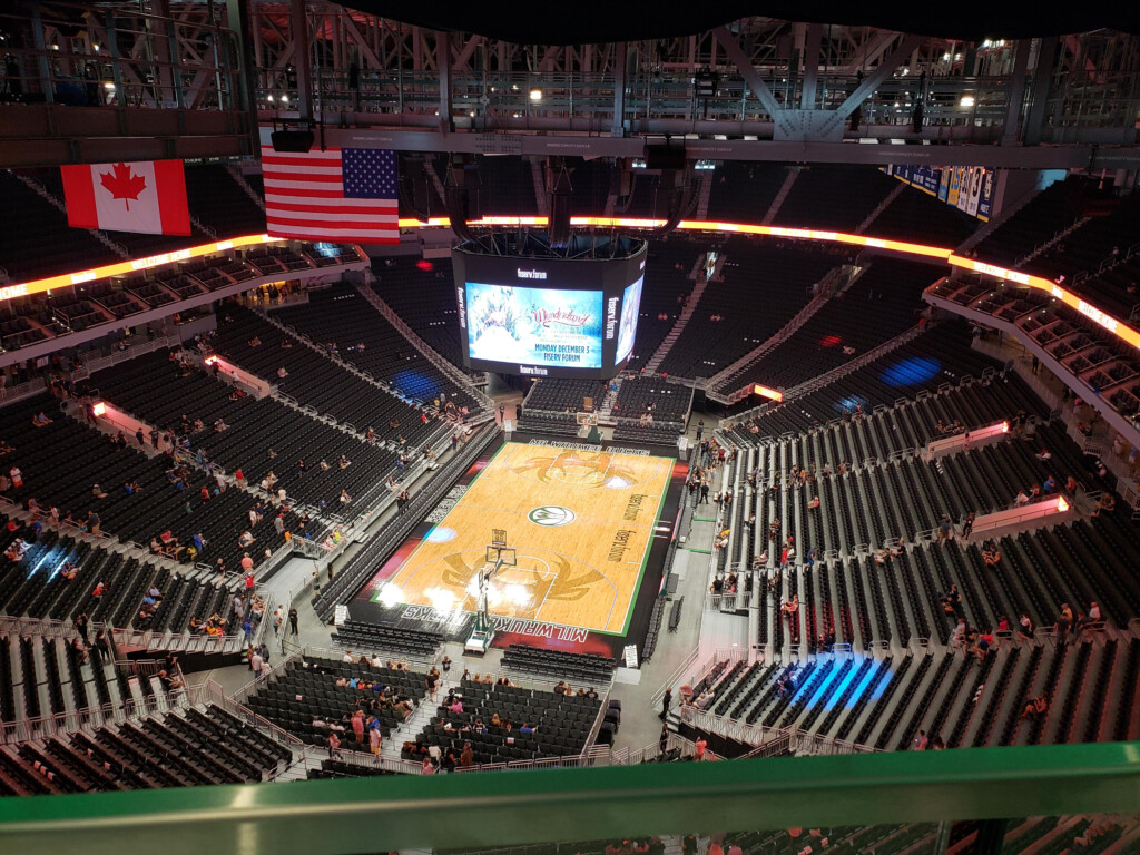 The Fiserv Forum Is Pretty Amazing This Pic Is From Their Panorama 
